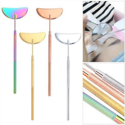 מראה ריסים בצורת חצי ירח